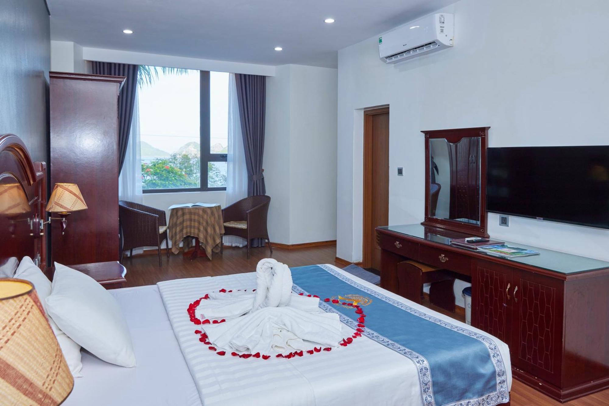 Gieng Ngoc Sea Moutain View Cat Ba Hotel Dong Khe Sau Bagian luar foto